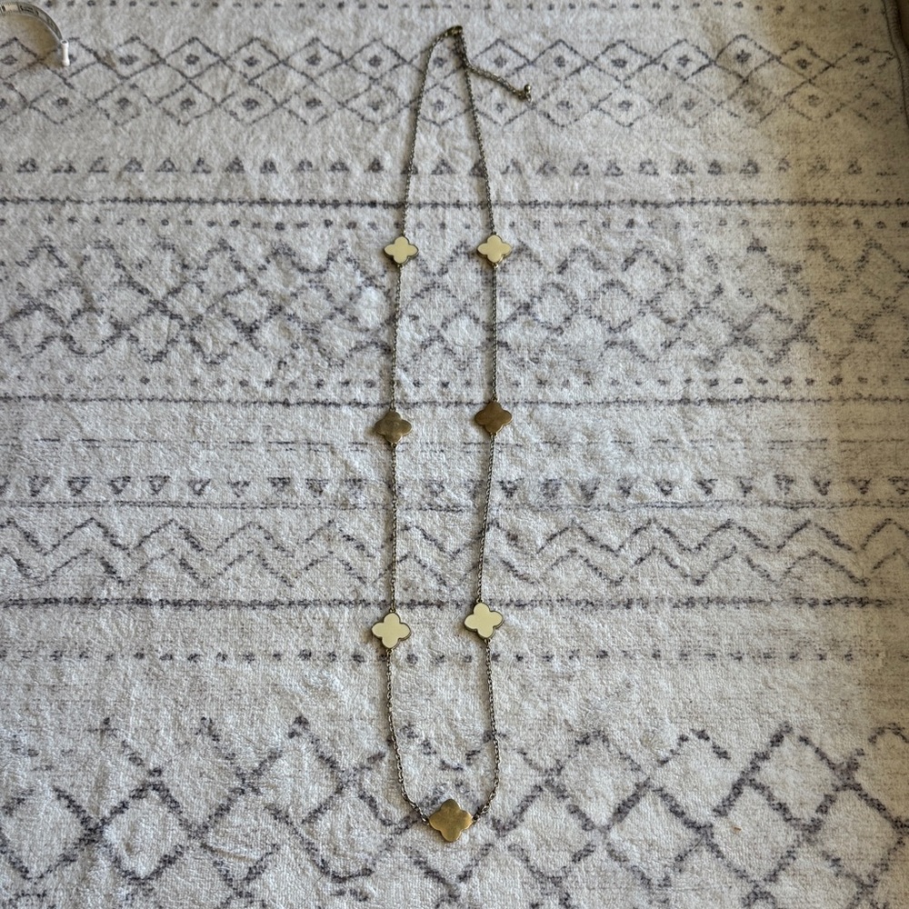Elegant Gold Clover Necklace